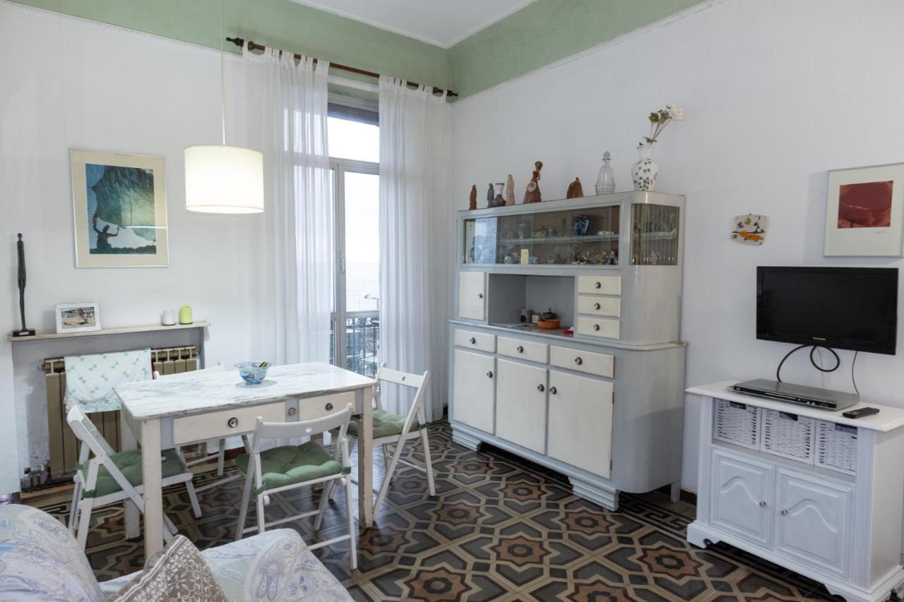 Appartement House By The Sea à Albissola Marina Extérieur photo