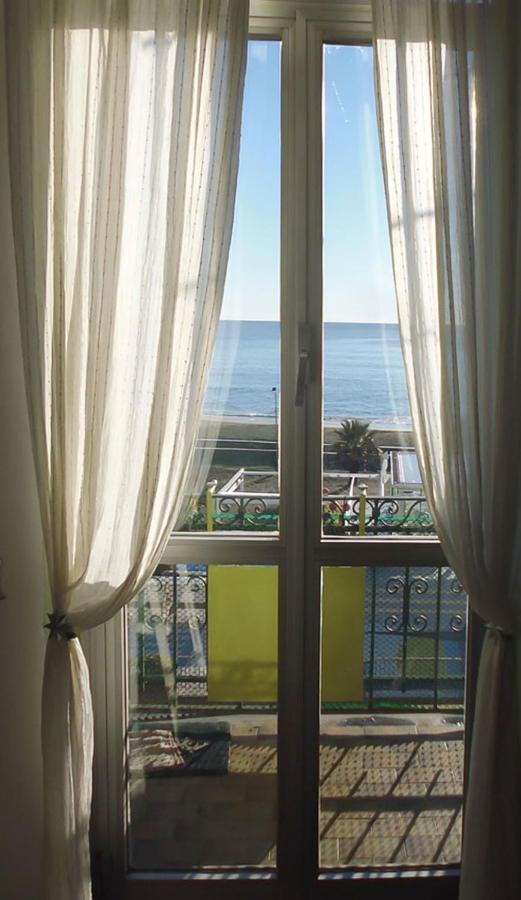 Appartement House By The Sea à Albissola Marina Extérieur photo